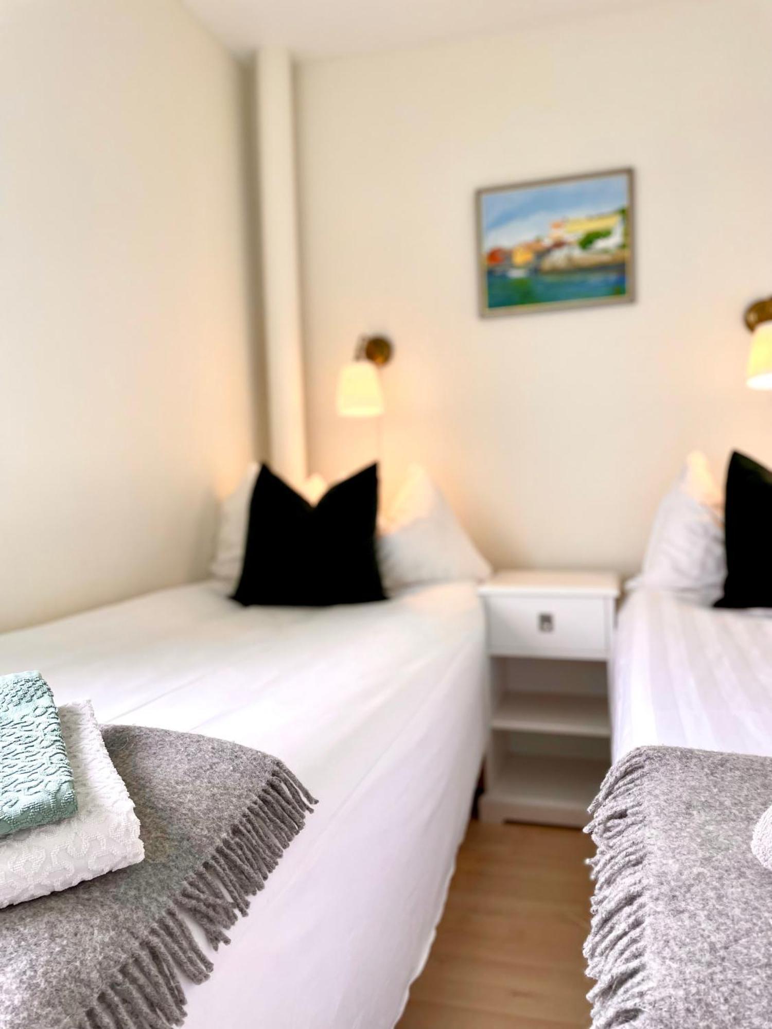 Hotell & Restaurant Solliden Stenungsund Bagian luar foto