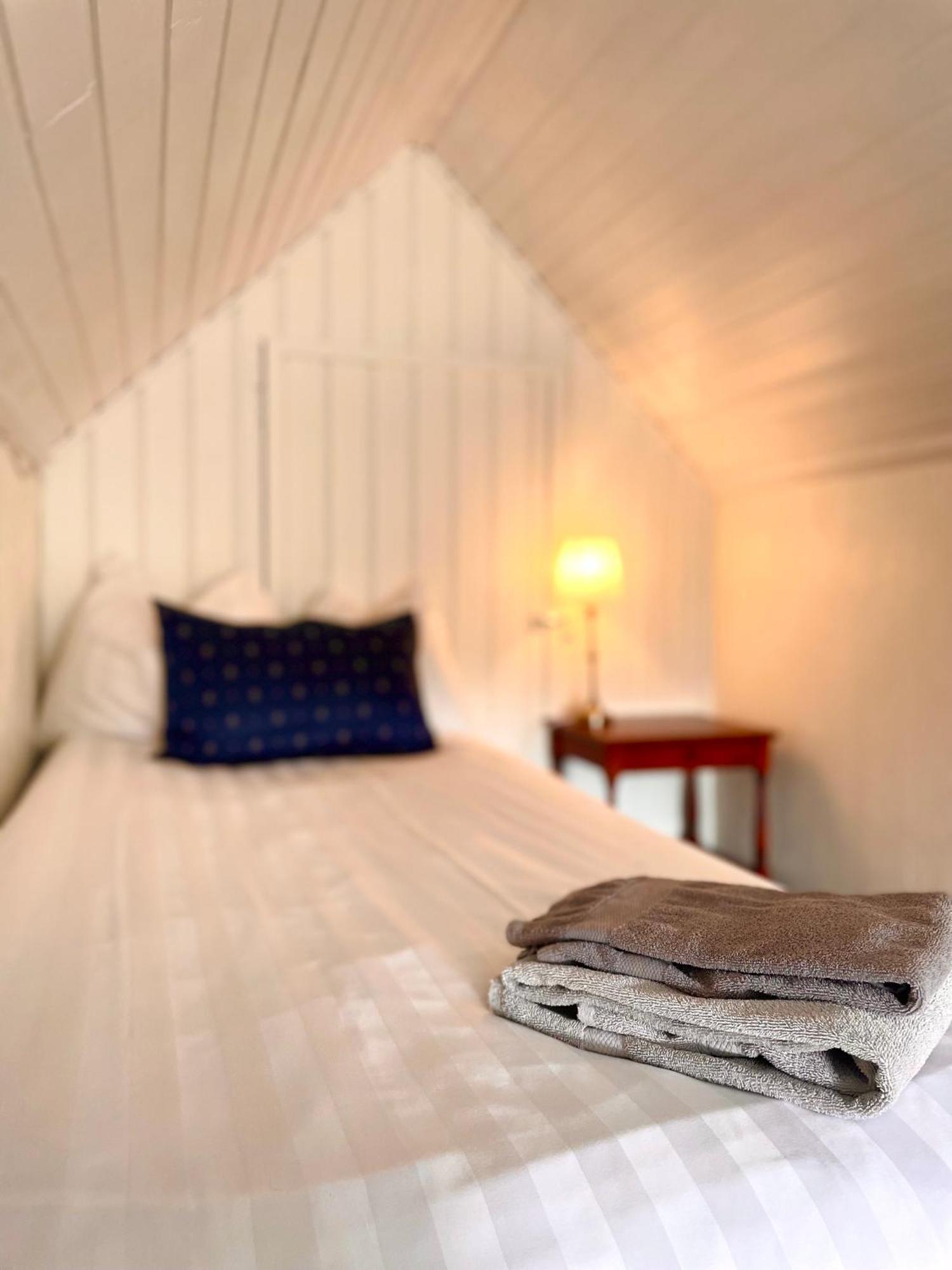 Hotell & Restaurant Solliden Stenungsund Bagian luar foto